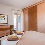 Breg Ivanovci - Three Bedroom With Swimming Pool * Labin (Istria)