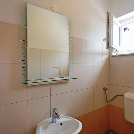 Villa Breg Ivanovci - Three Bedroom With Swimming Pool Labin