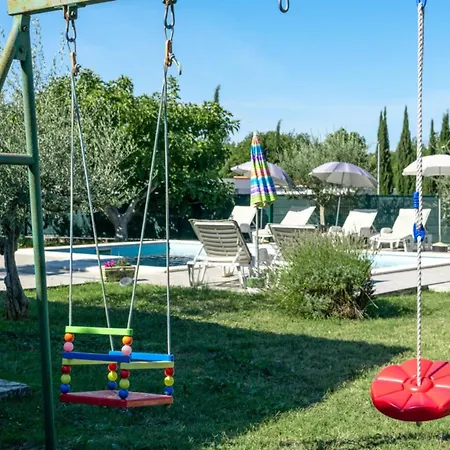 Breg Ivanovci - Three Bedroom With Swimming Pool * Labin