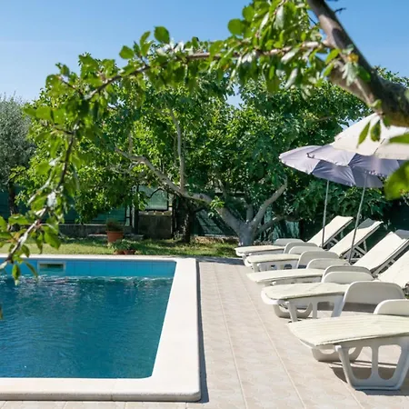 Breg Ivanovci - Three Bedroom With Swimming Pool Villa Labin